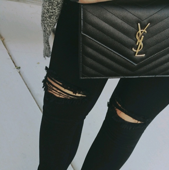 Profile Picture of Shannon Formont (@sgracex) on Poshmark