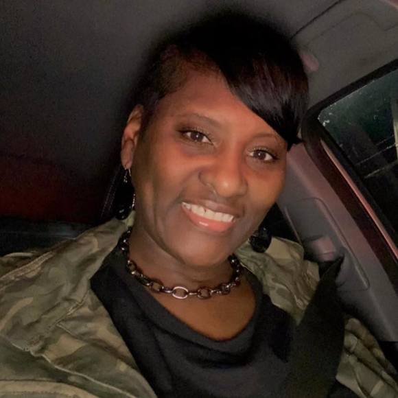 Profile Picture of Jannie Adams (@jannie924) on Poshmark