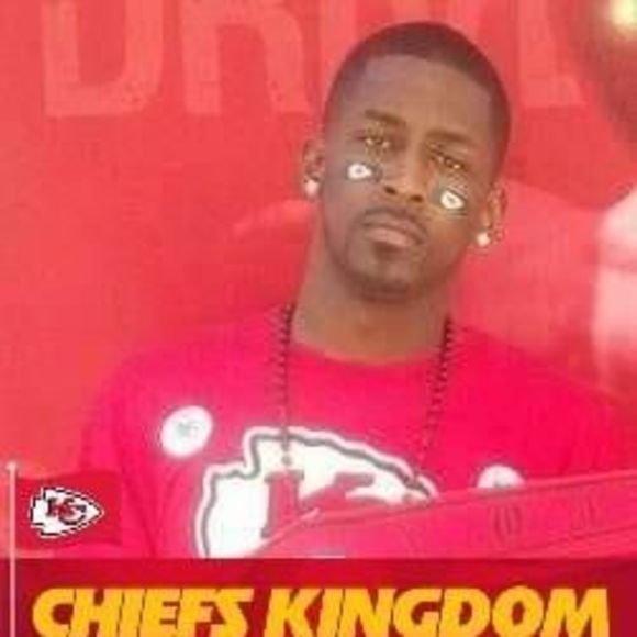 Bigg Chris - Poshmark Profile Picture of Bigg Chris (@bigchris12) on Poshmark