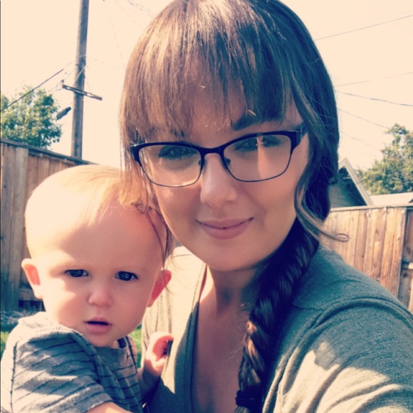 Profile Picture of Stefane Wrzesinski (@phippen122) on Poshmark