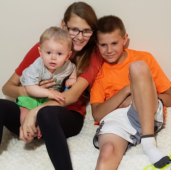 Laurie Bearbower - Poshmark Profile Picture of Laurie Bearbower (@labear18) on Poshmark