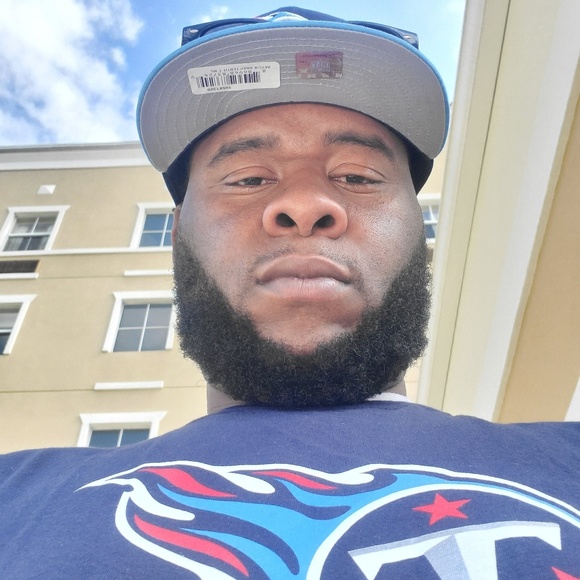 Profile Picture of Nicholas Joyner (@nickj1985) on Poshmark