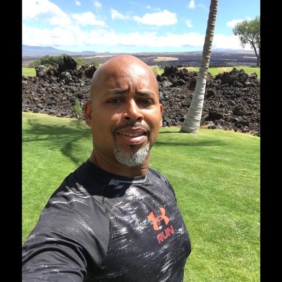 Therison Bradshaw - Poshmark Profile Picture of Therison Bradshaw (@method4538) on Poshmark