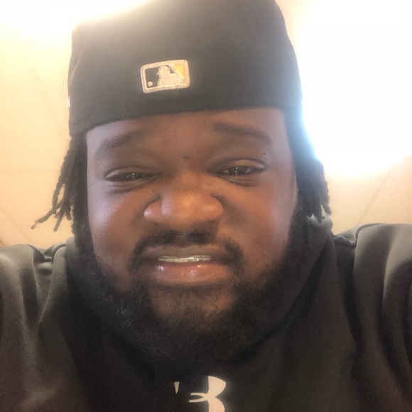 Profile Picture of James Mallet (@geronimohood5) on Poshmark