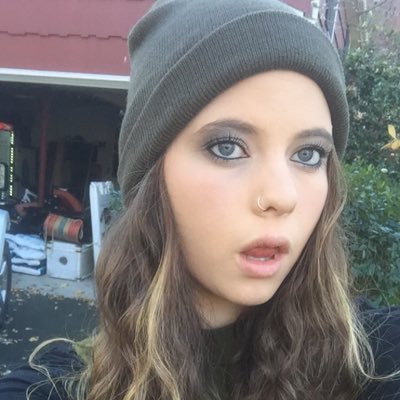 Profile Picture of Goldie Felixbrod (@GoldieFelixbrod) on Twitter