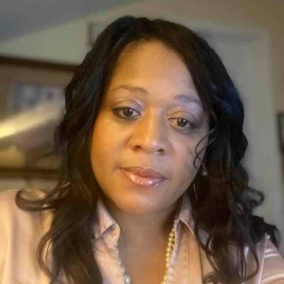 Profile Picture of Fiesta Fiesta (@sfsnipes) on Poshmark