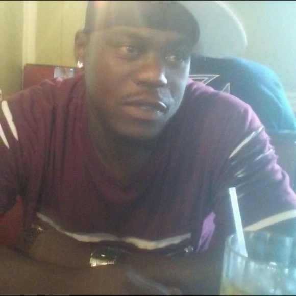 Profile Picture of Tiberius Ellis (@tiberiusellis) on Poshmark