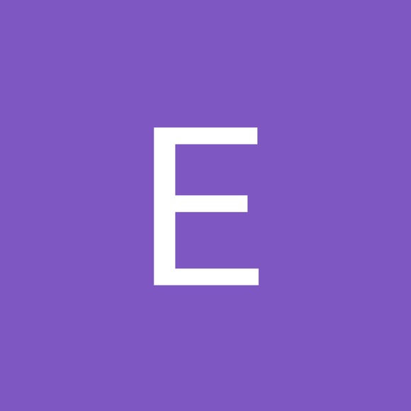Profile Picture of Emily Harvan (@e_harvan) on Poshmark