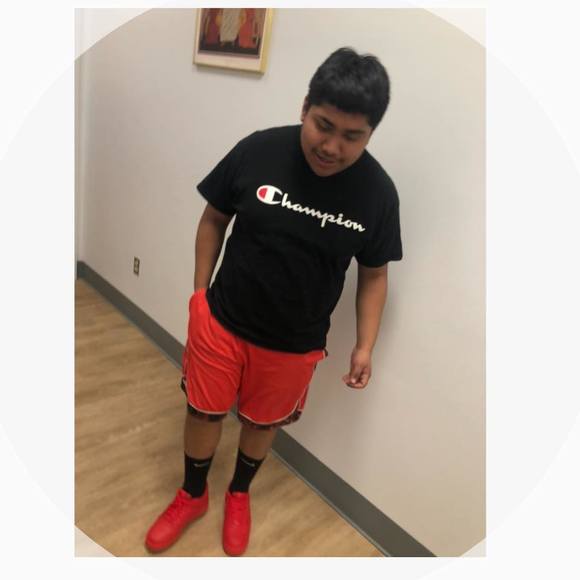 Profile Picture of Brian Hernandez (@scooby22peluche) on Poshmark