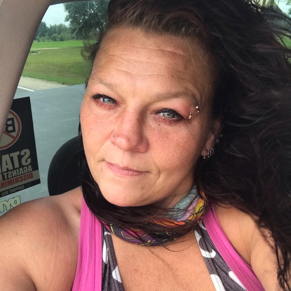 Profile Picture of Christa Tait (@christatait) on Poshmark