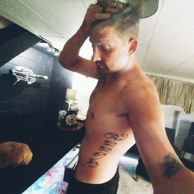 Profile Picture of JustWill (@TinyDancer0107) on Twitter