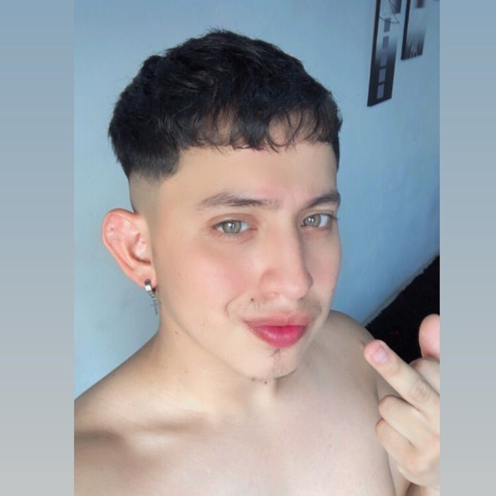 Profile Picture of Kevin ☀️ (@kev_flores) on Tiktok
