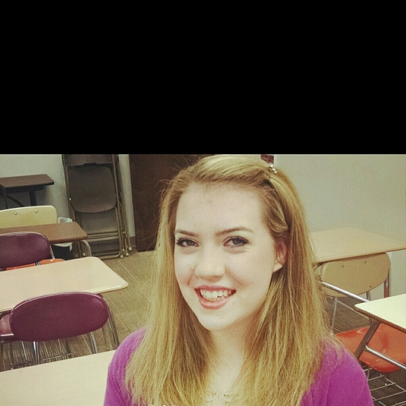 Profile Picture of Kersten Forsberg (@kersten_ann) on Poshmark