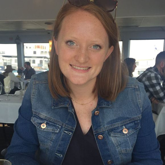Profile Picture of Carolyn Mazanec (@carolynmazanec) on Poshmark
