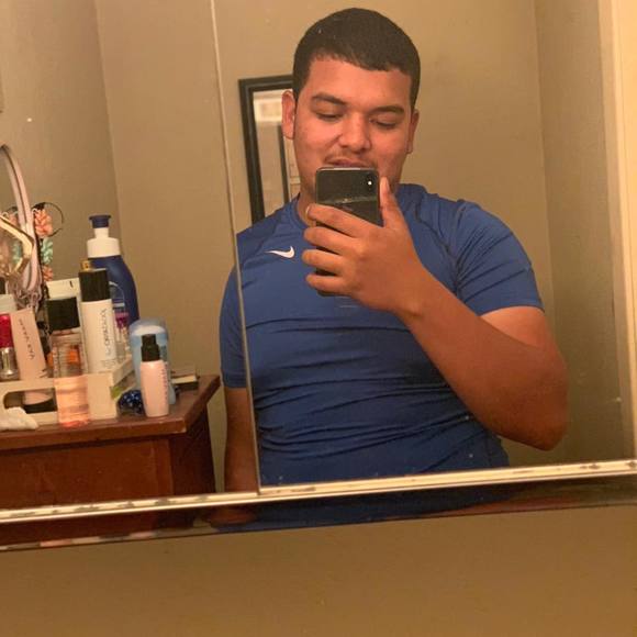 Profile Picture of Jorge González (@jorge641) on Poshmark