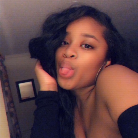 Profile Picture of Jade Wilkins (@jadewilkins23) on Poshmark