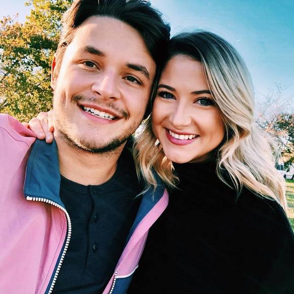 Profile Picture of Hannah Cornwell (@hannahbeth1012) on Poshmark