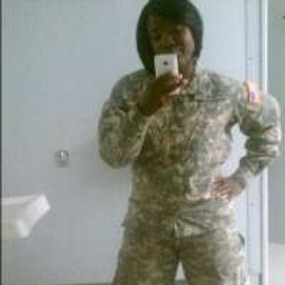 Profile Picture of Veronica Neal (@ilovejaidon) on Twitter