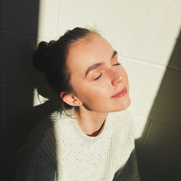 Profile Picture of Jenna Kareliussen (@jkareli) on Poshmark