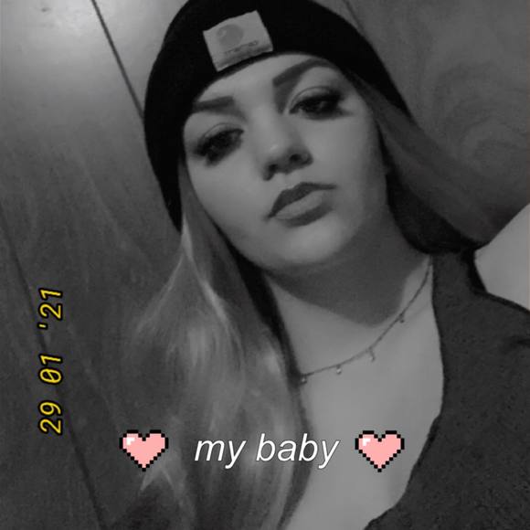 Profile Picture of Alexa Buchacher (@alexabuchacher) on Poshmark
