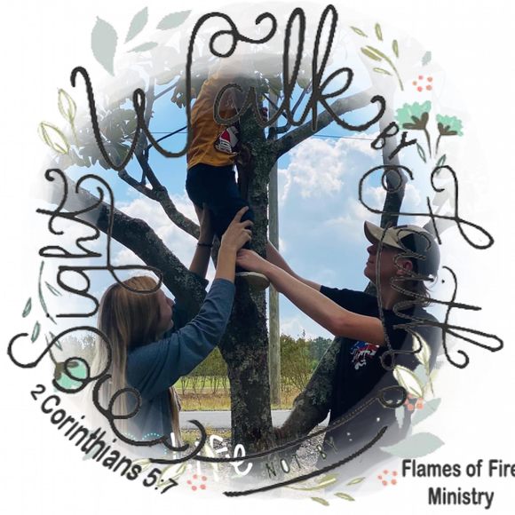 Profile Picture of Lisa Lowe (@lisalynnll0405) on Poshmark