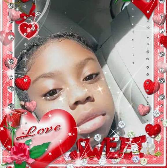 Profile Picture of Tiara Chapple (@tmcs33) on Poshmark