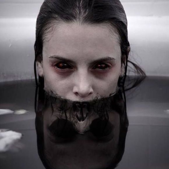 Profile Picture of Mariana Da rosa (@marianasinhori) on Poshmark