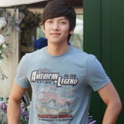 Profile Picture of Kevin Lyne (@@Darlyne2) on Twitter