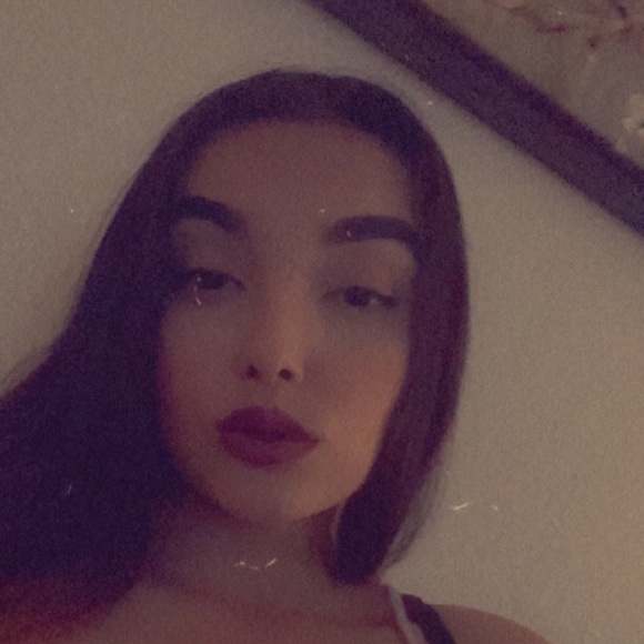 Profile Picture of Lucy Rivera (@lilbabychula) on Poshmark