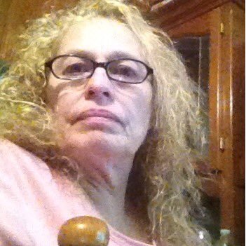 Profile Picture of Joyce Petersen (@petersen_joyce) on Twitter