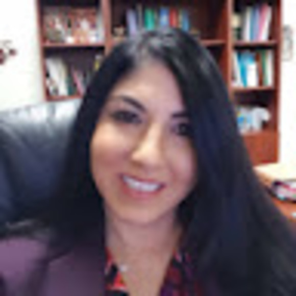 Profile Picture of Mindy Sohn, esq. (@mindysohnesq) on Poshmark