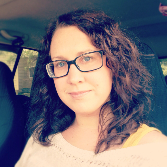 Profile Picture of Amber Clifford (@aclifford) on Poshmark