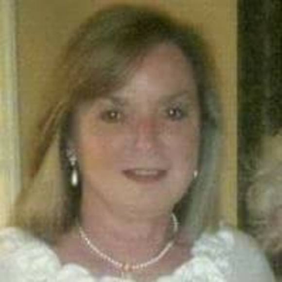 Profile Picture of Susan Piatkowski (@susanpiatkowski) on Poshmark