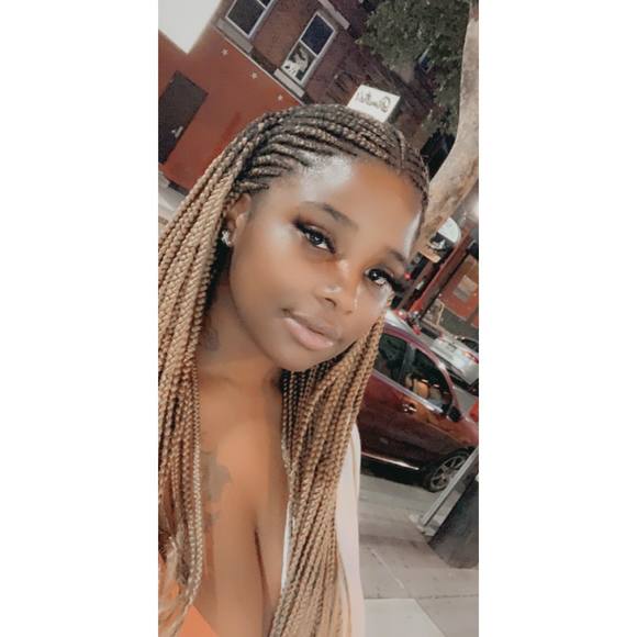 Profile Picture of Jasmine Traylor (@jassablle) on Poshmark