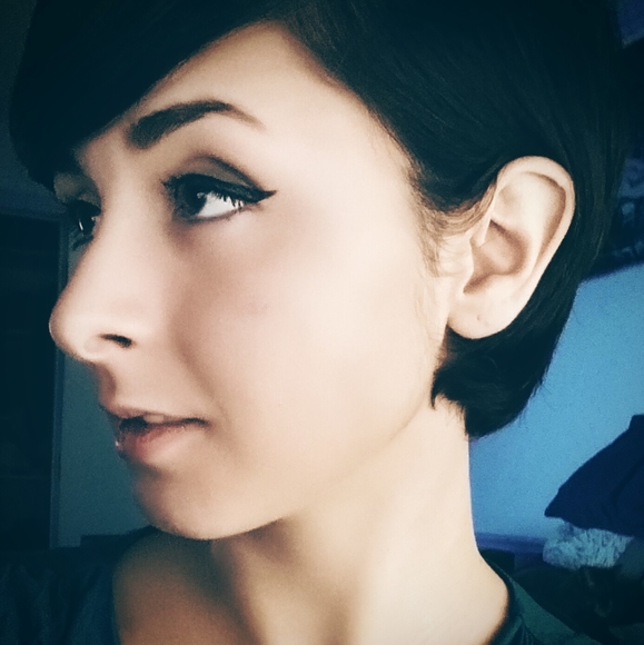 Profile Picture of Jessica Michalik (@foti92jess) on Poshmark