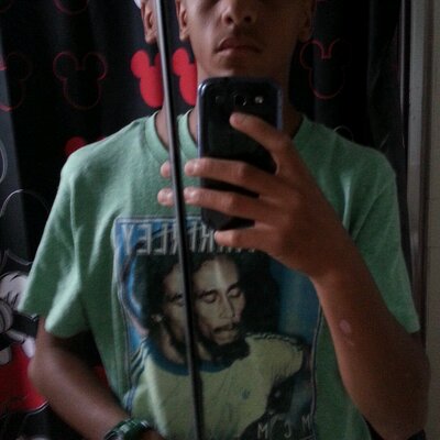 Profile Picture of Brian Spruill (@aamiergotswagg) on Twitter