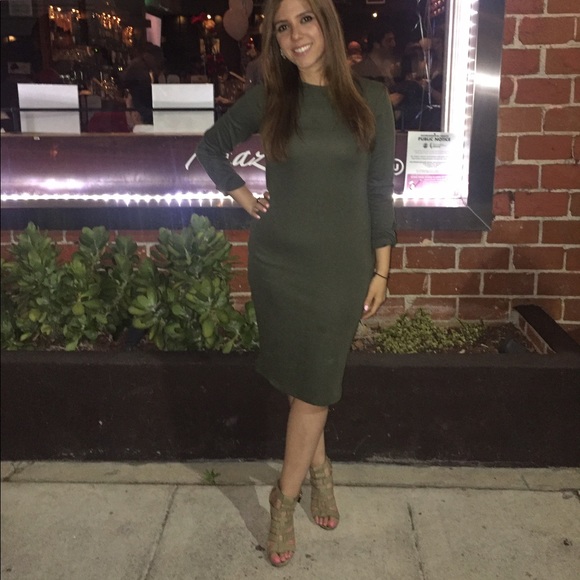 Profile Picture of Sharona Hassidim (@shassidim) on Poshmark