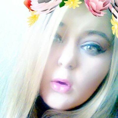 Profile Picture of Julia Grubb (@pricelesslove16) on Twitter