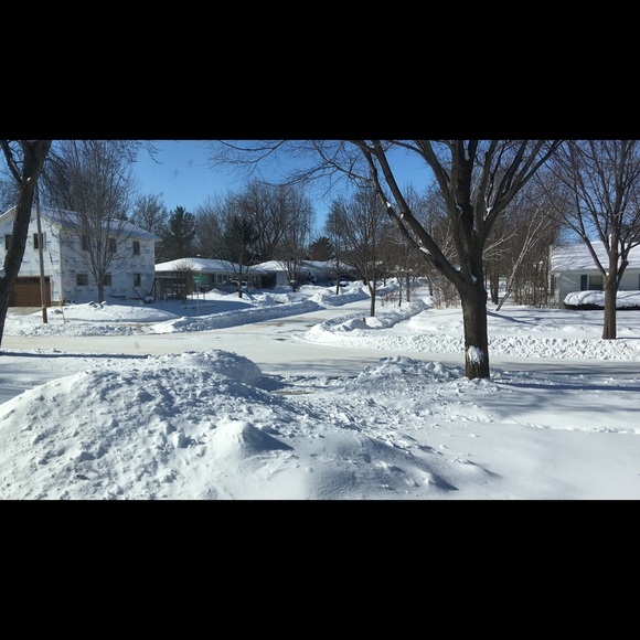 Valeria Kaneshiro - Poshmark Profile Picture of Valeria Kaneshiro (@vkaneshiro) on Poshmark