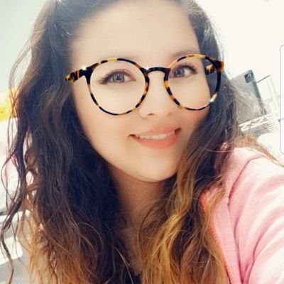 Profile Picture of Daniela Harmon (@Dmolina733) on Twitter