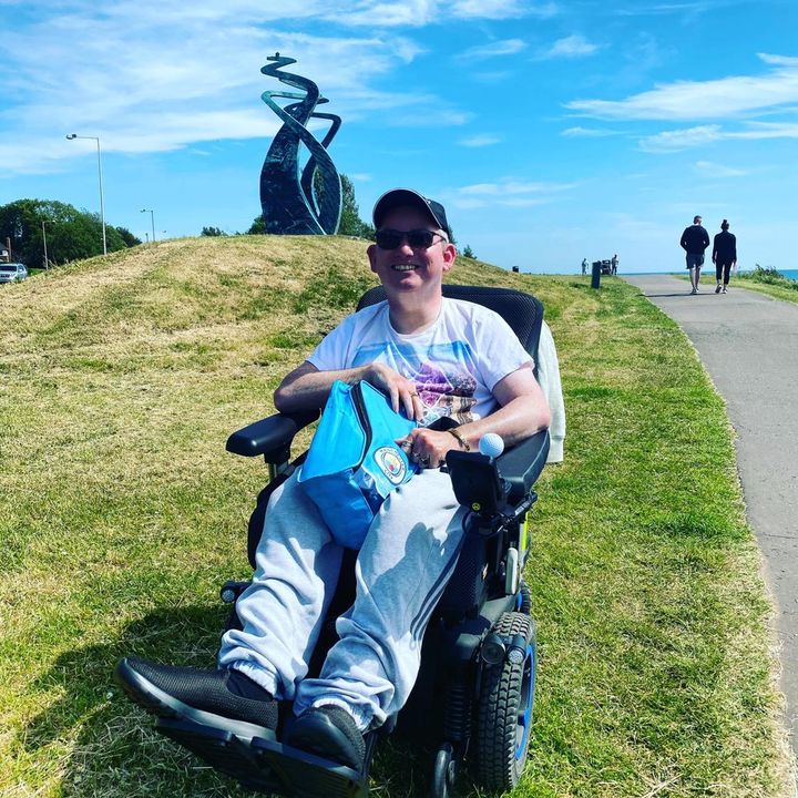 Profile Picture of Neil Gower (@neilgower) on Tiktok