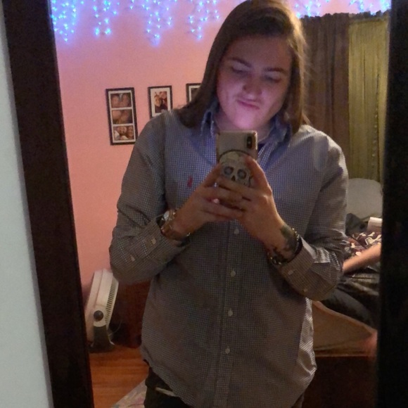 Profile Picture of Lilizzie Vochatzer (@lizzievo98) on Poshmark