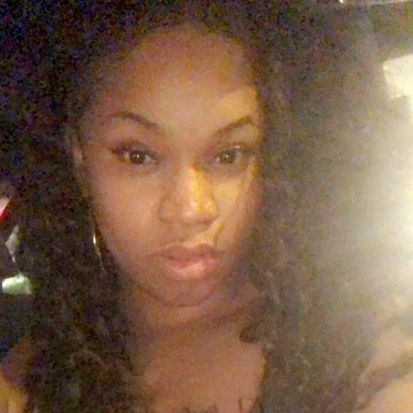 Profile Picture of Keia Keia (@keia_keia) on Poshmark