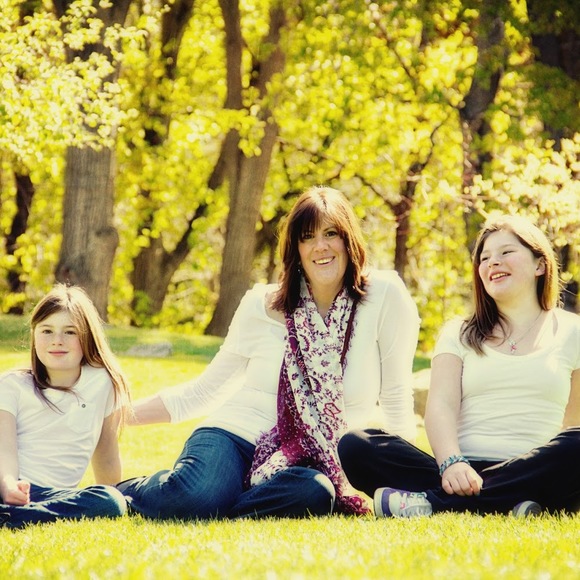 Profile Picture of Alice Mcdonnell (@amcd117) on Poshmark