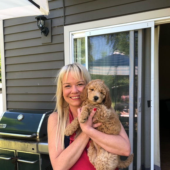 Profile Picture of Laralee Proctor (@laraleeproctor) on Poshmark