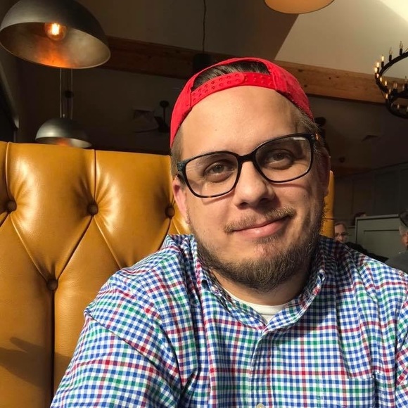 Profile Picture of Jesse Whaley (@jesse423) on Poshmark