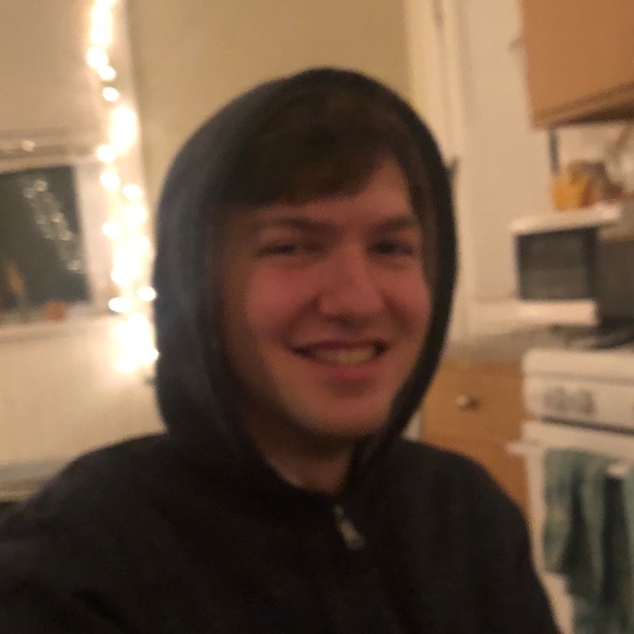 Profile Picture of Jonathan Davydov (@jonnynboy) on Poshmark