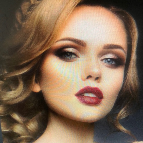 Profile Picture of Jeffery Coleman (@rileysingle550) on Poshmark