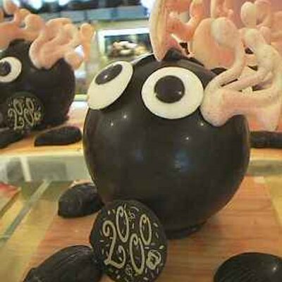 Profile Picture of Kate Corbin (@cakepower) on Twitter