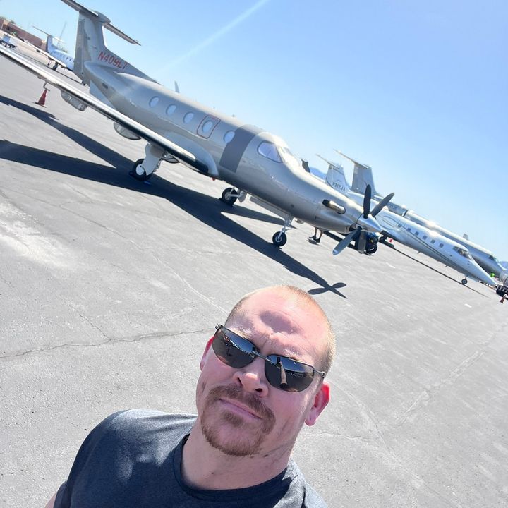 Profile Picture of jakeshupe (@summdudeshupe) on Tiktok